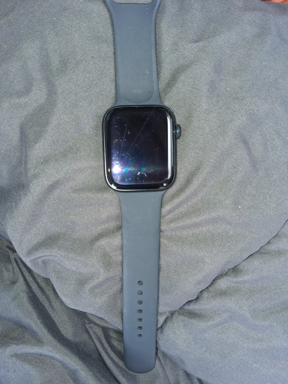 ☆BRAND NEW W/O BOX☆Apple Smartwatch with Dark Gray Silicone Band 44mm